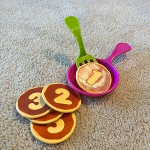 Bright Bites Number Stack Pancakes toy